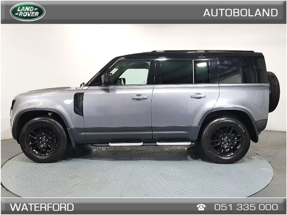 2022 Land Rover Defender - image 6