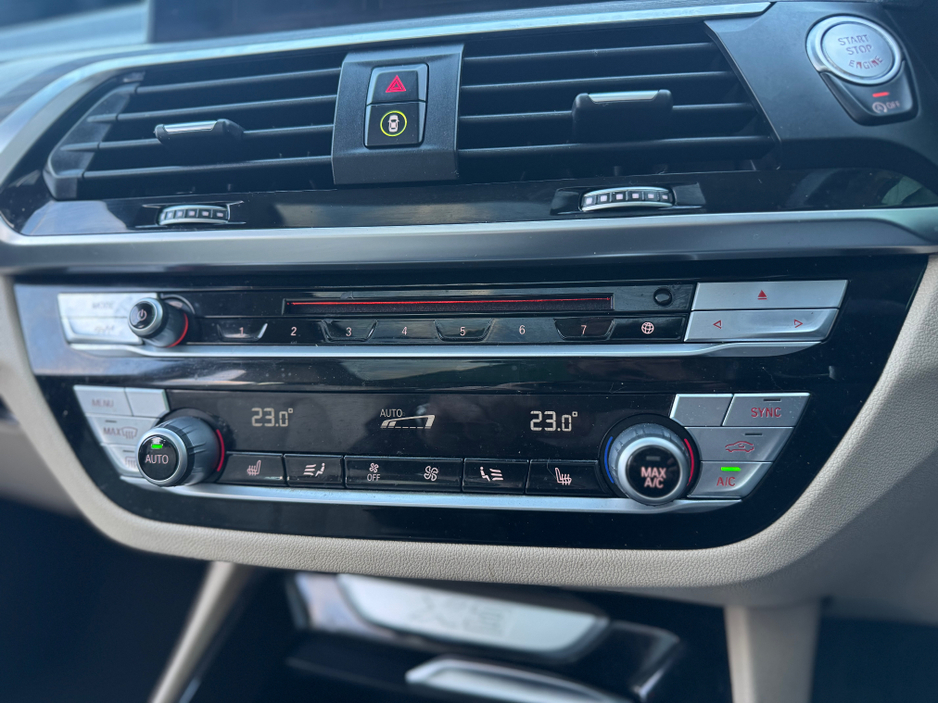 2018 BMW X3 - image 17