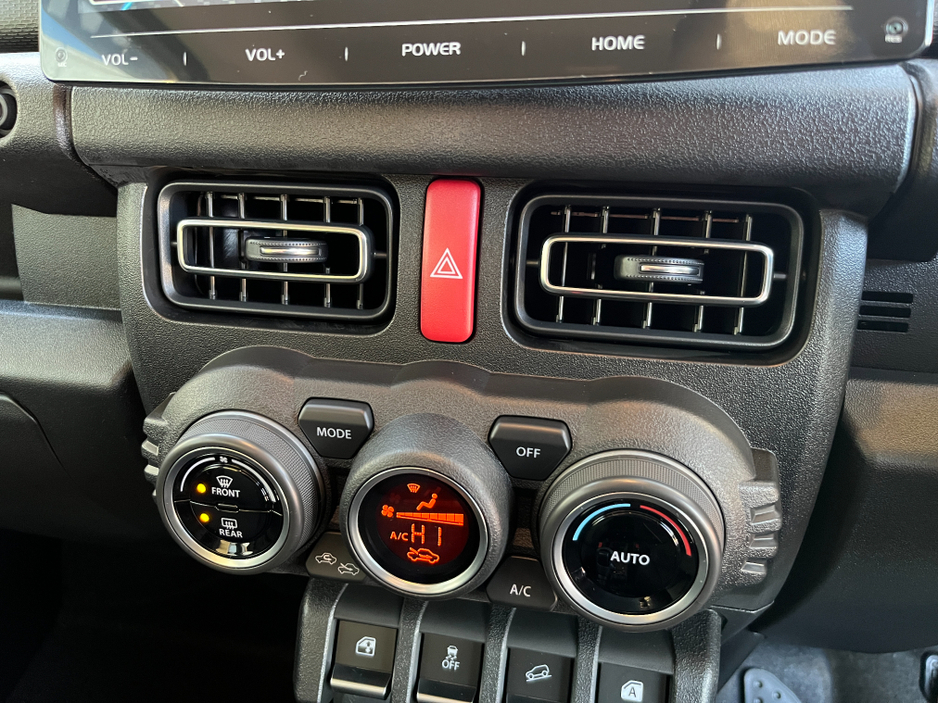 2025 Suzuki Jimny LITTLE G SIERRA 4 SEAT AUTOMATIC 1.5 PETROL //DELIVERY MILES//BRAND NEW//HIGH SPEC// €39,950