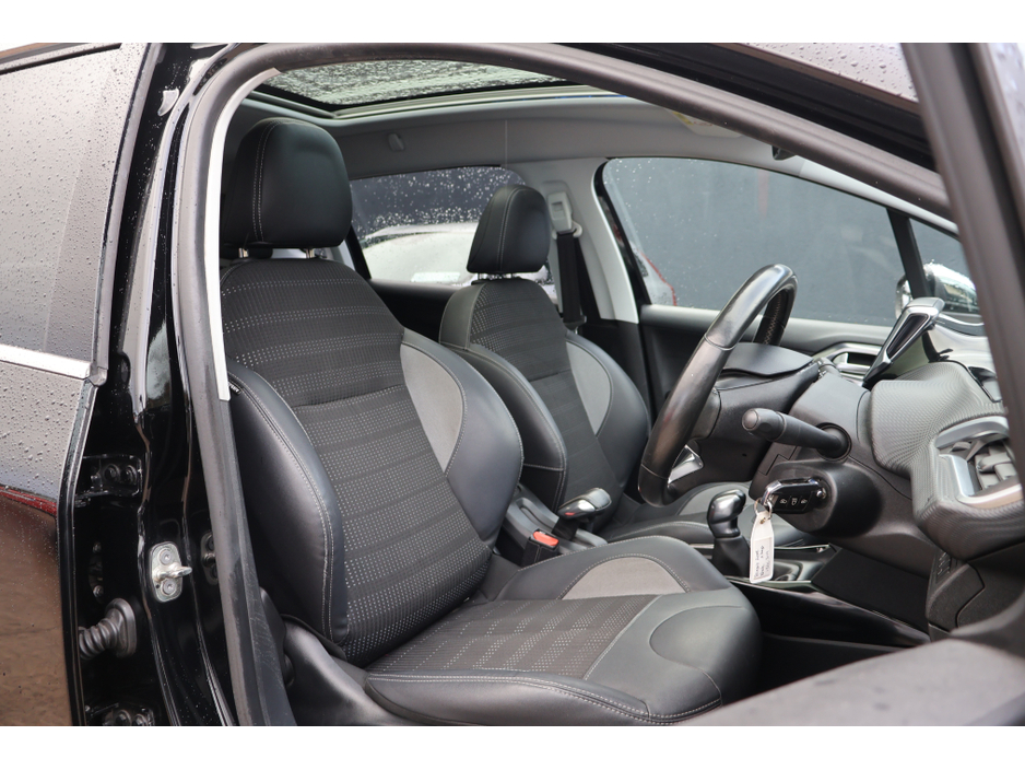 2015 Peugeot 2008 ALLURE Low Mileage Huge Spec €9,495