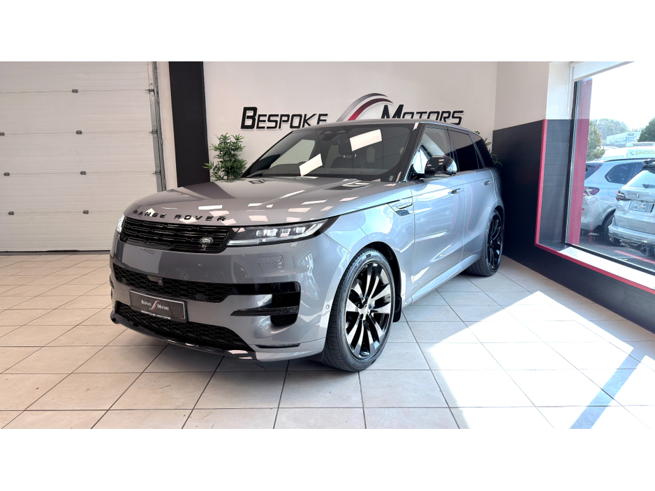 2025 Land Rover Range Rover Sport - image 2