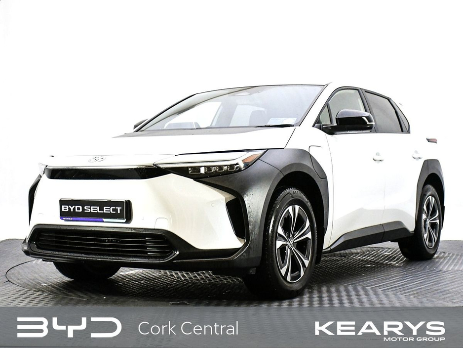 2025 Toyota bZ4X - image 8