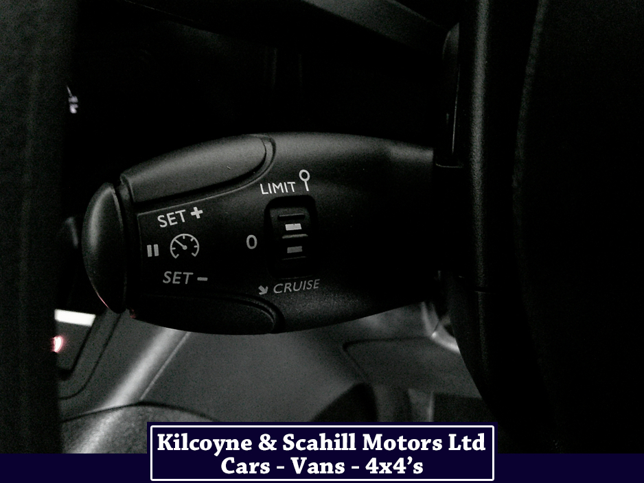 2022 Peugeot Partner - image 19