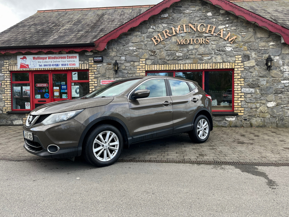 2014 Nissan Qashqai - image 5