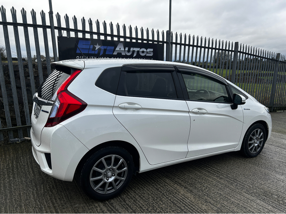 2016 Honda Fit Self Charging Hybrid €10,995