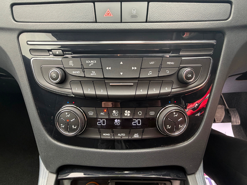 2013 Peugeot 508 - image 24