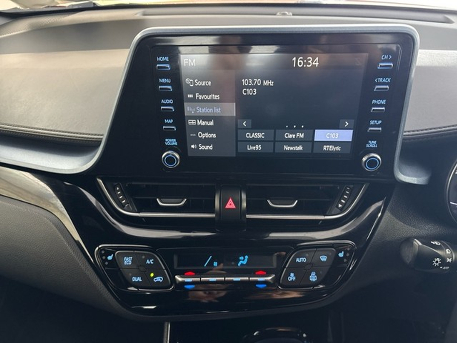 2020 Toyota C-HR - image 13