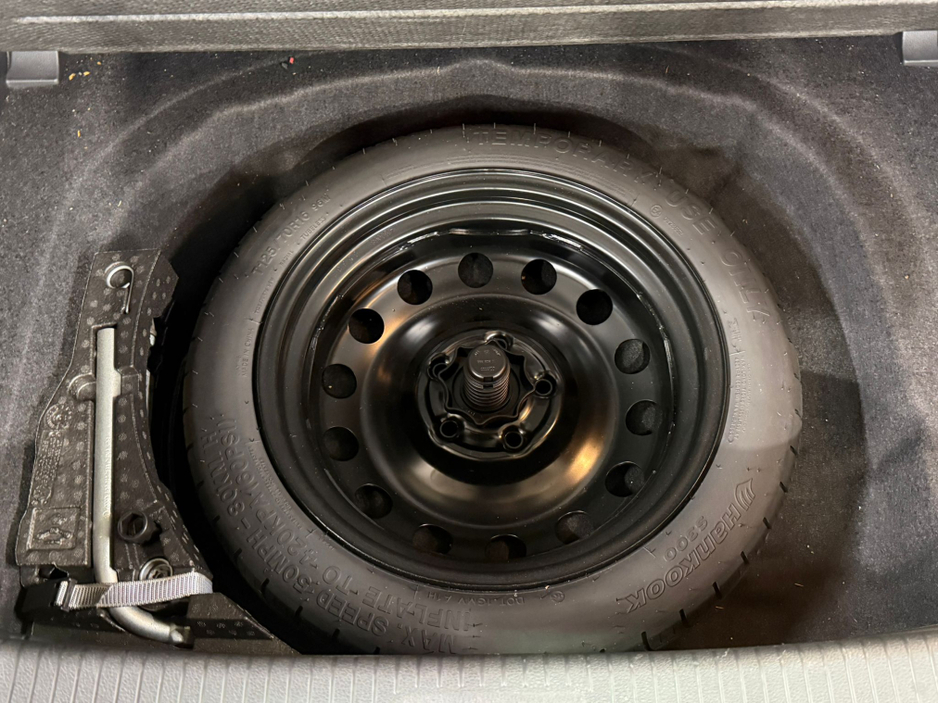 2018 Volkswagen Golf - image 11