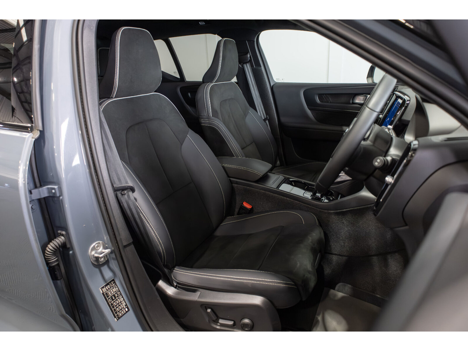 2023 Volvo XC40 BEV 231hp Ultimate €31,950