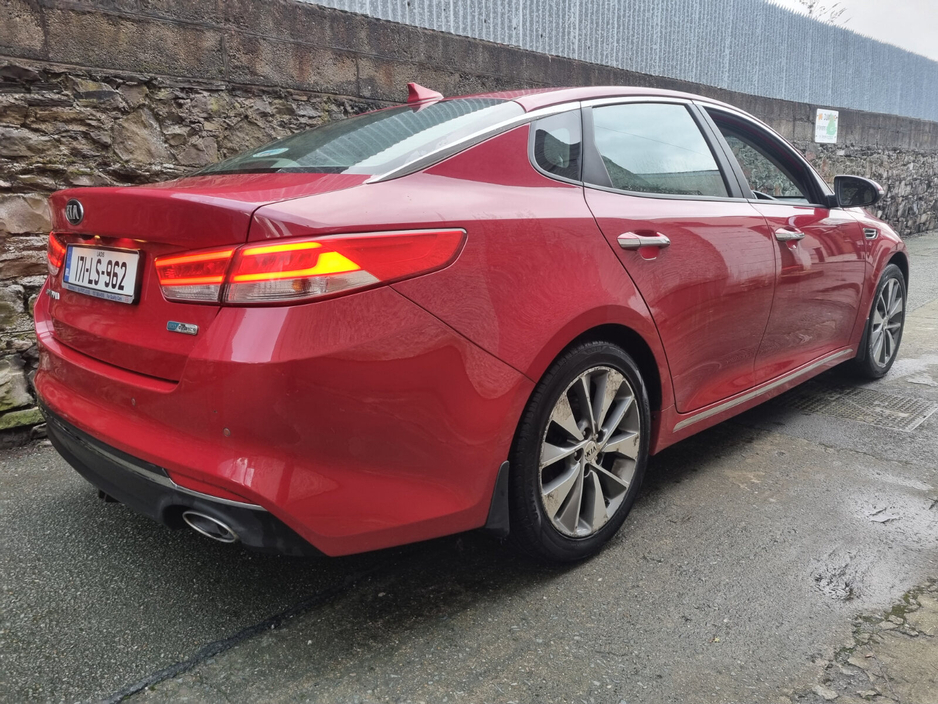 2017 Kia Optima 1.7 D Platinum €7,499