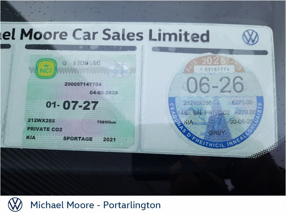 2015 Toyota Yaris - image 30