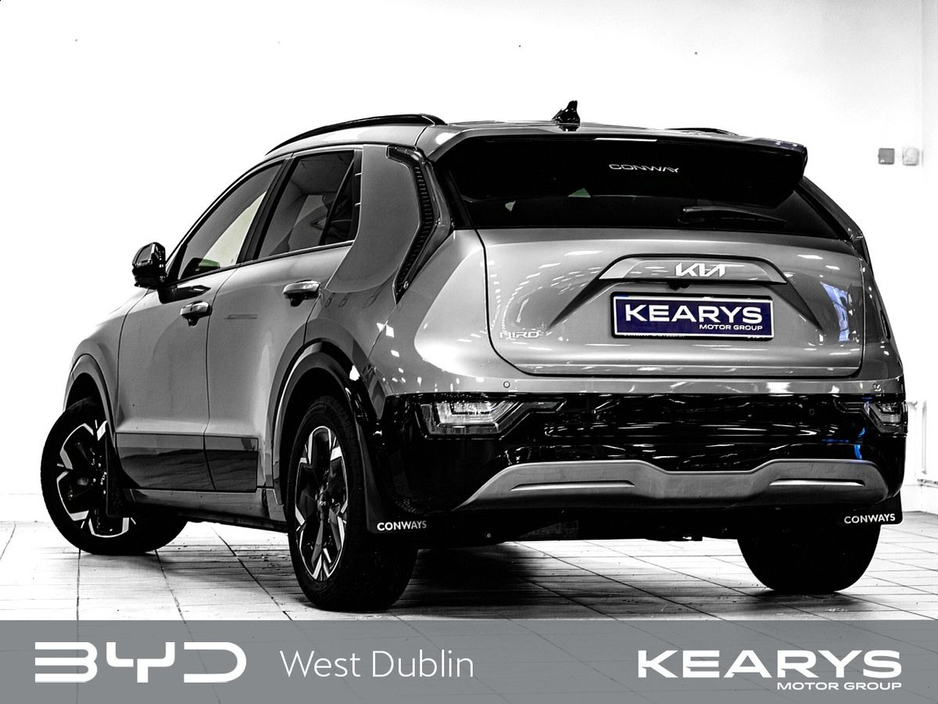 2023 Kia Niro - image 2