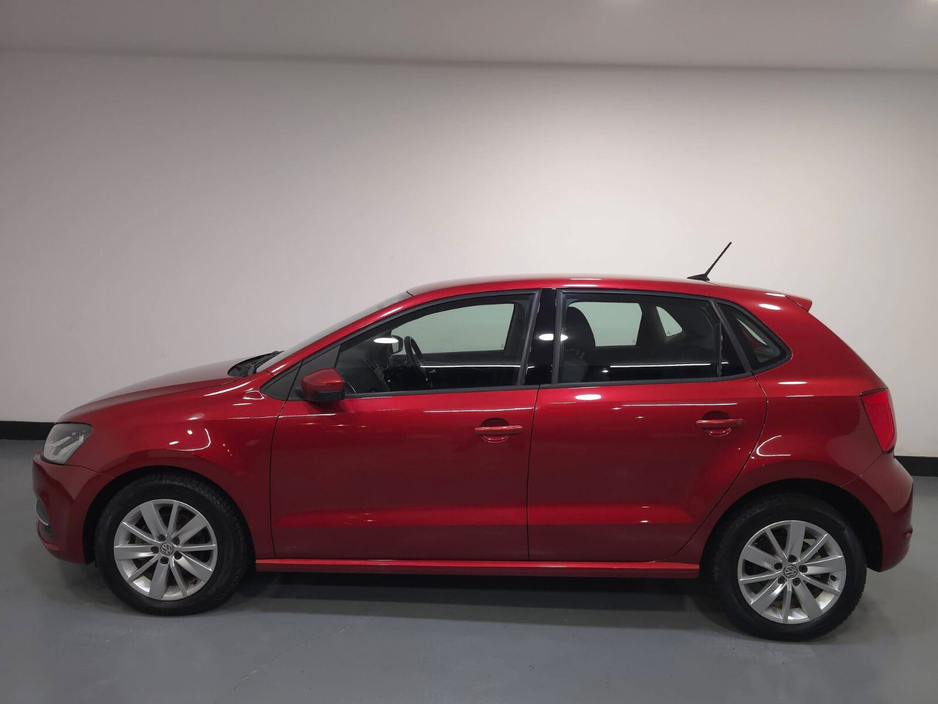 2015 Volkswagen Polo  €10,950
