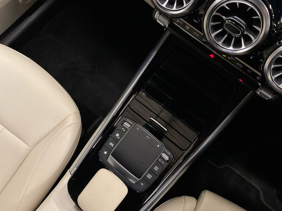 2022 Mercedes-Benz EQA - image 16