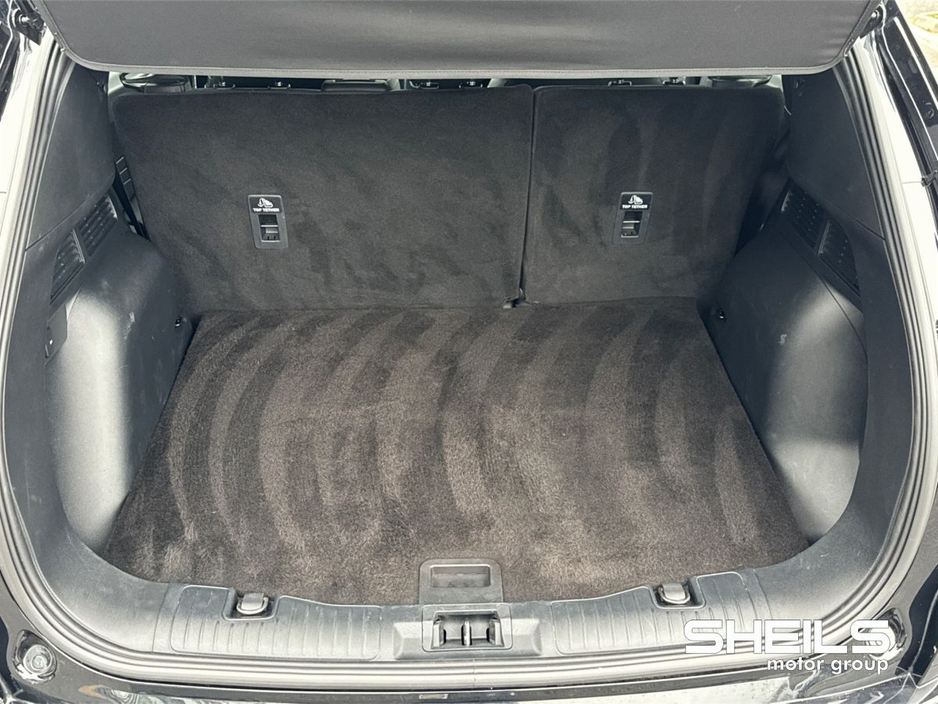 2023 Ford Kuga - image 9