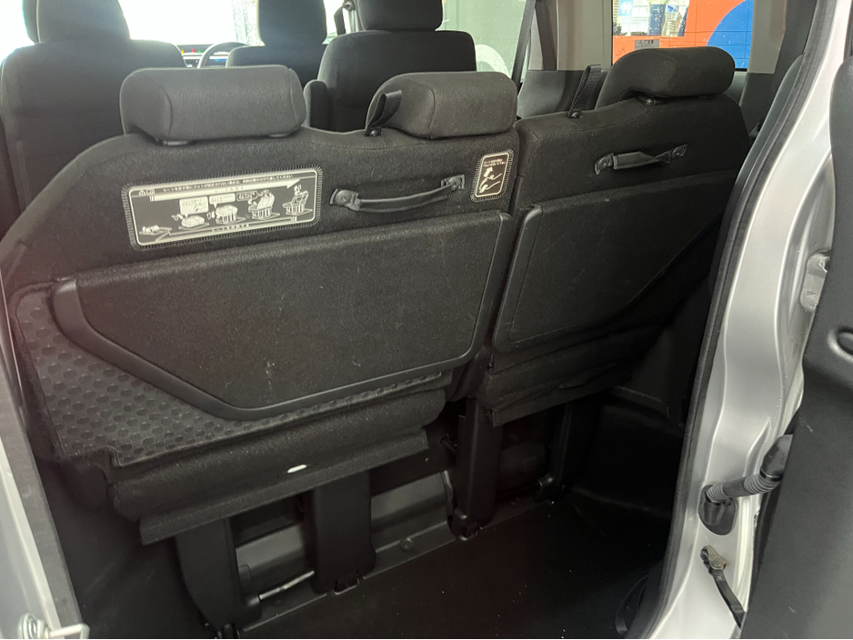 2017 Honda Stepwagon €21950! 2017 HONDA STEPWAGON SPADA HYBRID G SENSING 2.0 AUTOMATIC / CRUISE CONTROL / REVERSE CAMERA / AUTOMATIC DOORS AND MORE €21,950