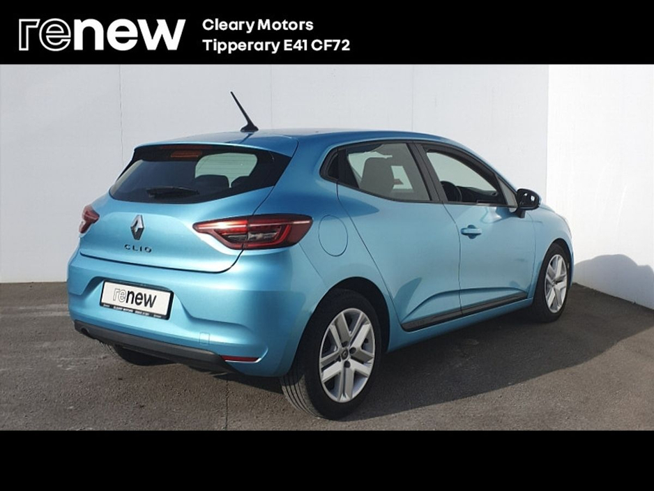 2022 Renault Clio - image 16