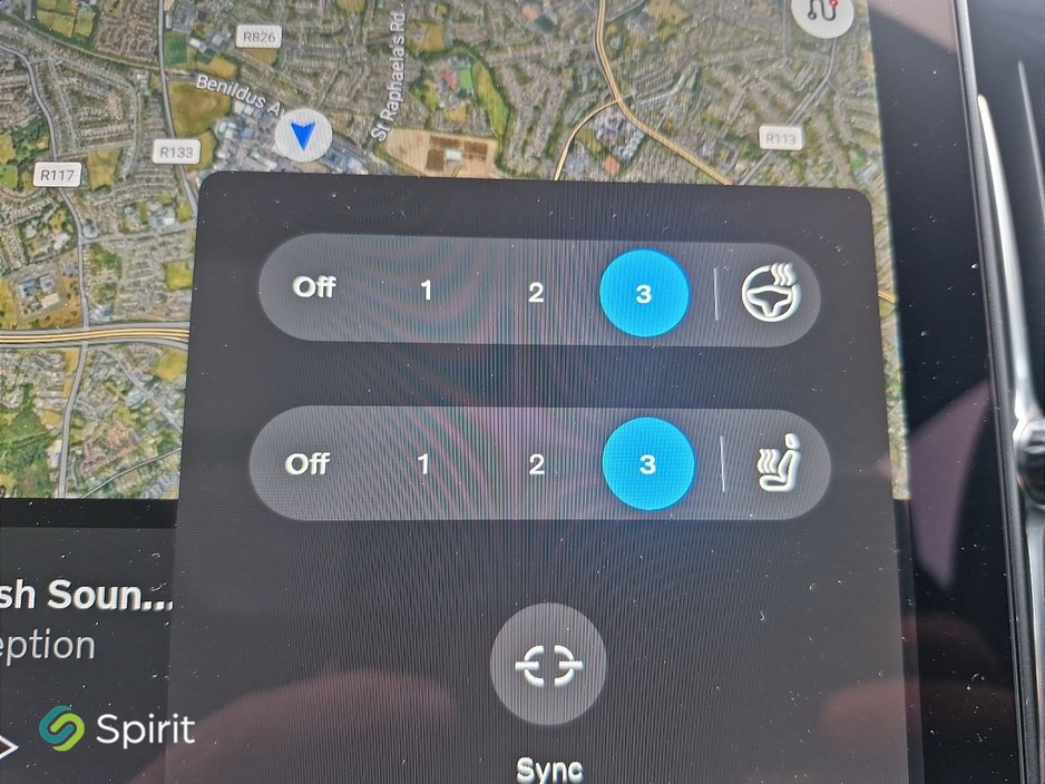 2025 Volvo XC90 - image 11