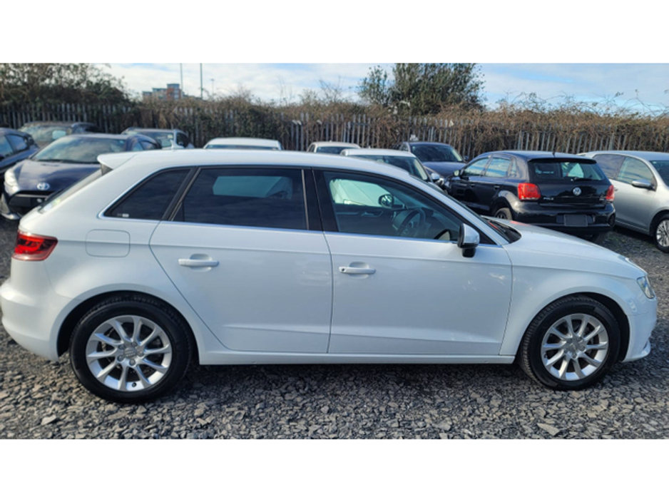 2015 Audi A3 - image 5