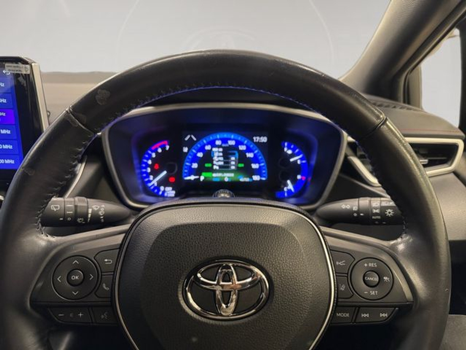 2020 Toyota Corolla 1.8 Hybrid Luna Sport Hatchback €21,495