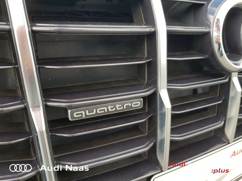 2023 Audi Q7 - image 9