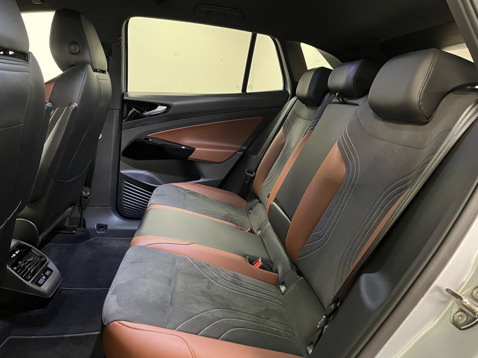 2021 Volkswagen ID.4 Style 52kWh 148HP - Reversing Camera - Sat Nav - Climate Control - Heated Seats - Keyless Start - Apple CarPlay/Android Auto €21,950