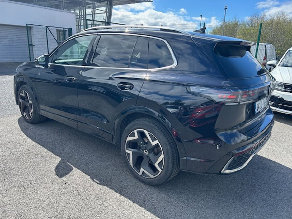 2024 Volkswagen Tiguan - image 5