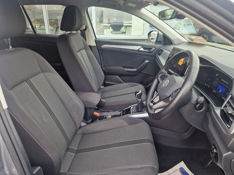 2024 Volkswagen T-Roc Spec ED 1.0tsi M6F 116HP €28,950