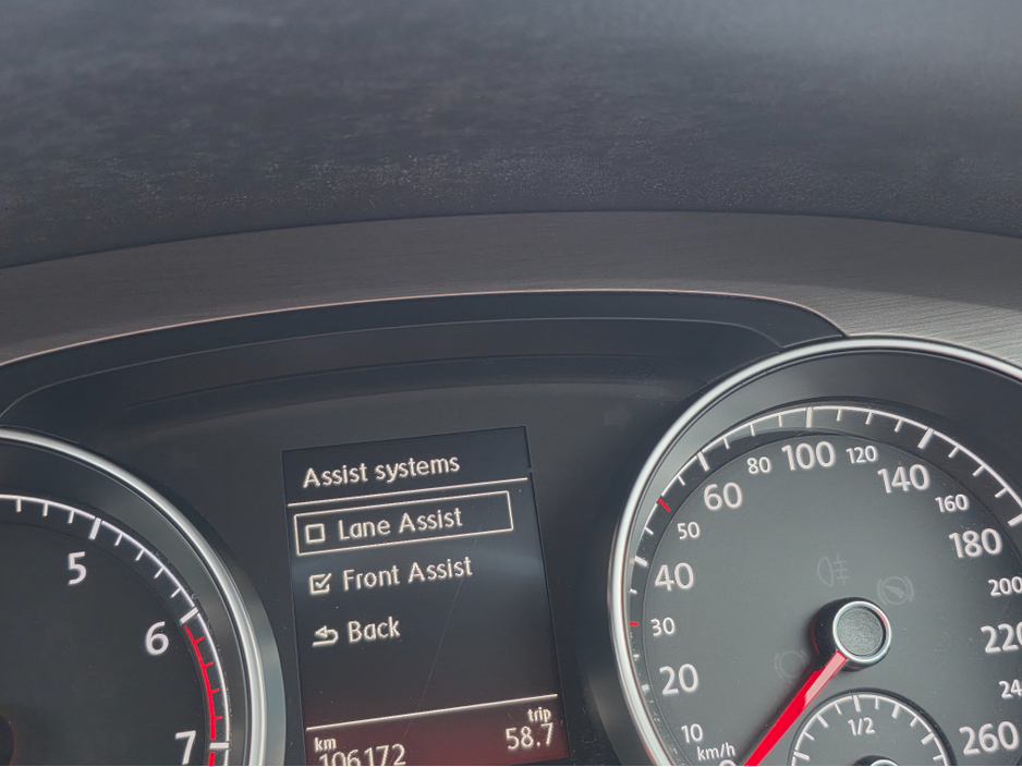 2017 Volkswagen Golf 1.2 TSI CARPLAY - ANDROID AUTO -  LANE ASSIST - PRIVACY GLASS  - REV CAMERA - LOW TAX BAND €15,950