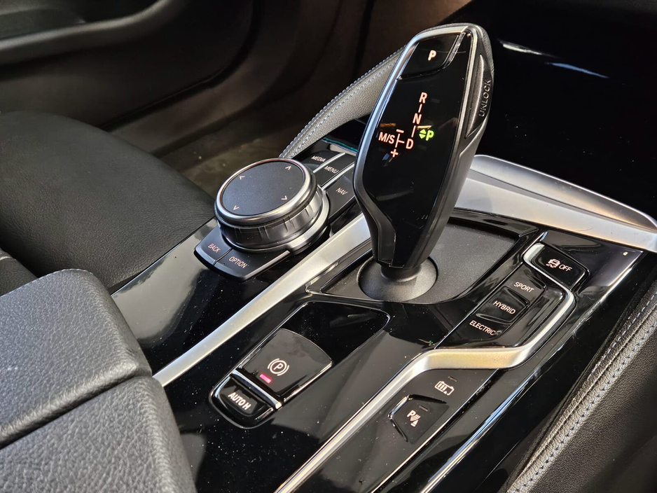 2022 BMW 5 Series 530e M Sport €37,950