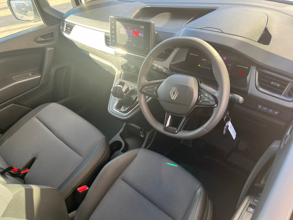 2026 Renault Kangoo - image 6