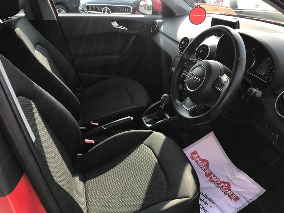 2017 Audi A1 - image 25