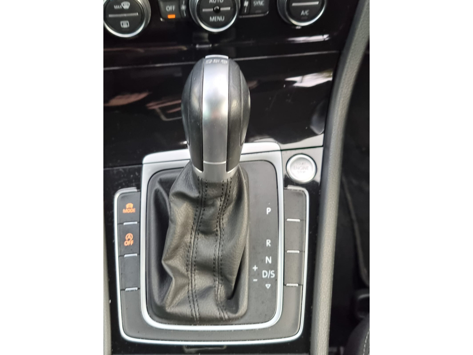 2018 Volkswagen Golf 2018 VOLKSWAGEN GOLF HI-LINE AUTO NCT'd €15,990 €15,990