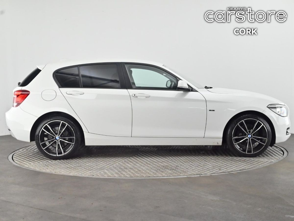 2015 BMW 1 Series - image 2
