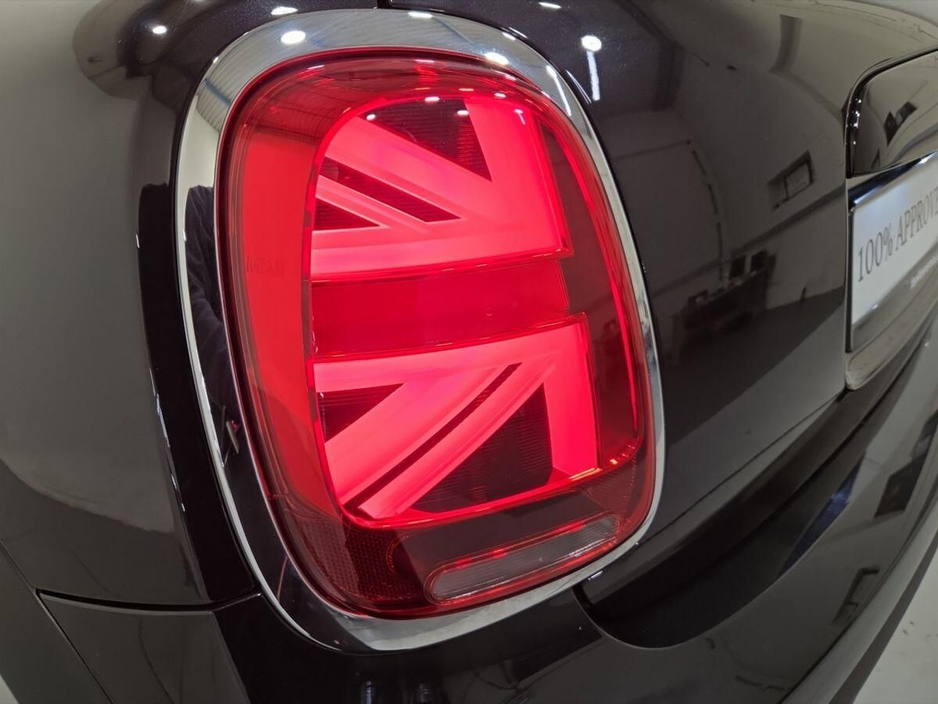 2024 MINI Hatch - image 20