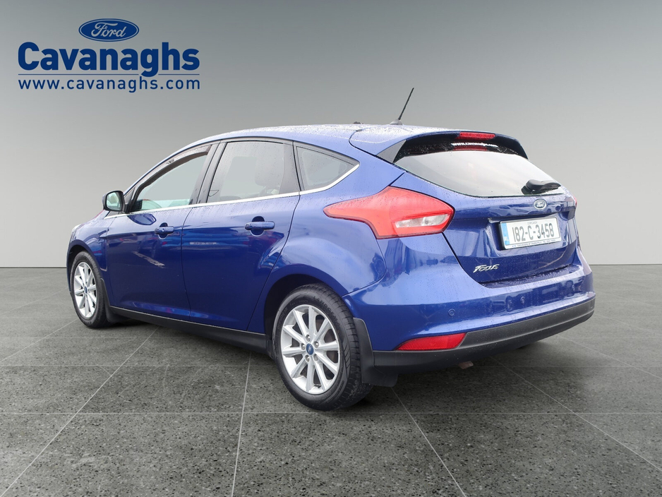 2018 Ford Focus - image 5