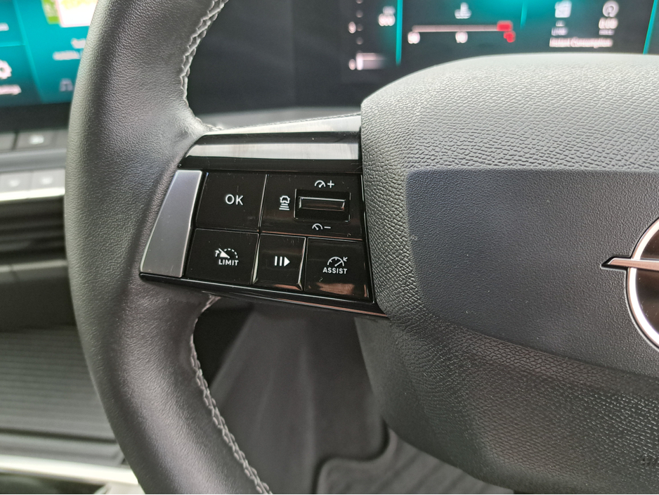 2023 Opel Astra - image 22