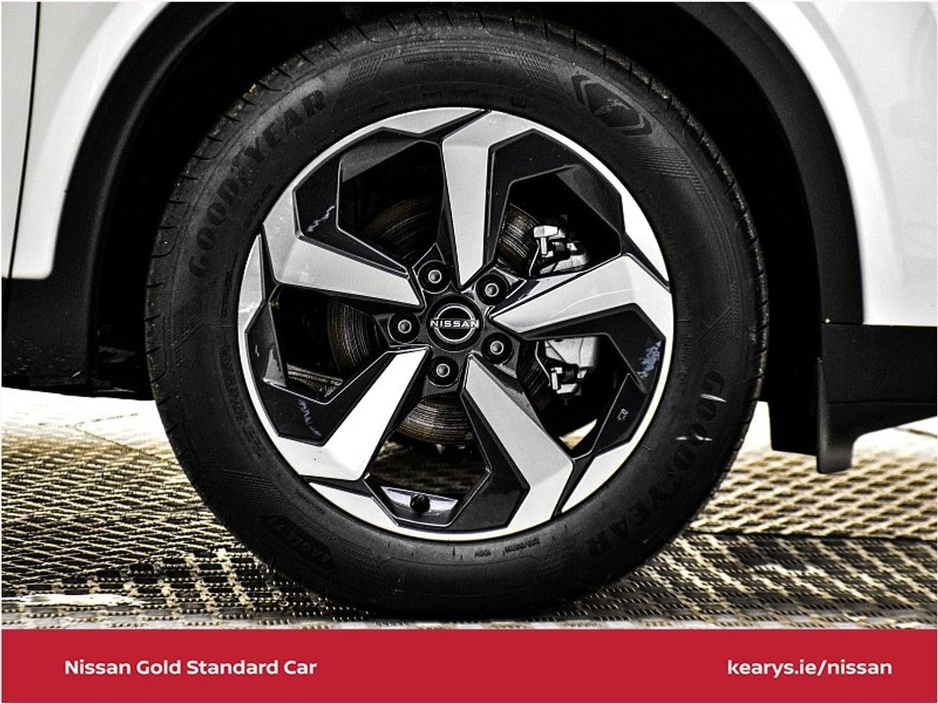 2022 Nissan Qashqai 1.3 PET MILD HYBRID SV PREMIUM - 1 OWNER WITH A FULL SERVICE HISTORY €26,990