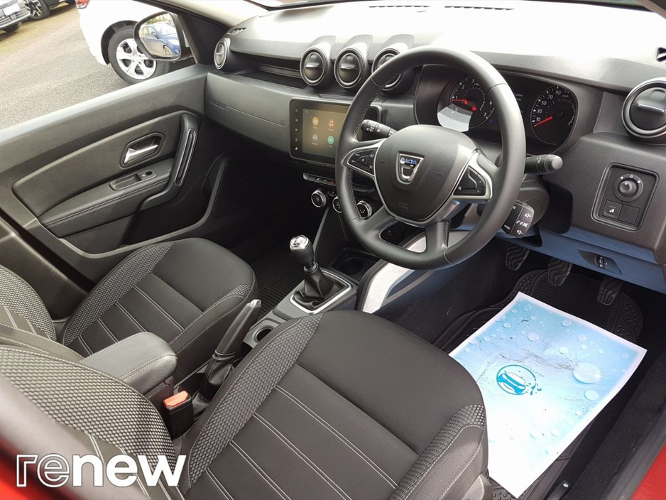 2022 Dacia Duster - image 6