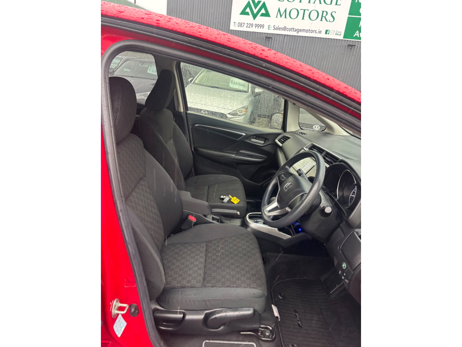 2017 Honda Fit  €11,950