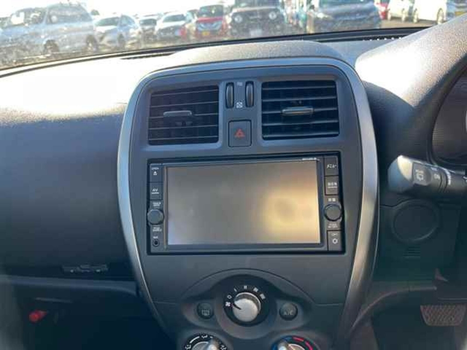 2018 Nissan Micra - image 6