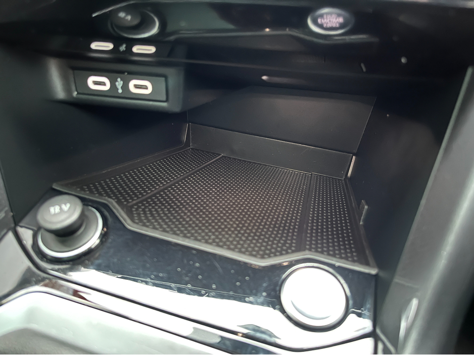 2023 Volkswagen T-Roc STYLE 1.0 PETROL //HIGH SPEC//HALF LEATHER HEATED SEATS//PANORAMIC GLASS ROOF//SAT NAV//REVERSE CAMERA// €27,950