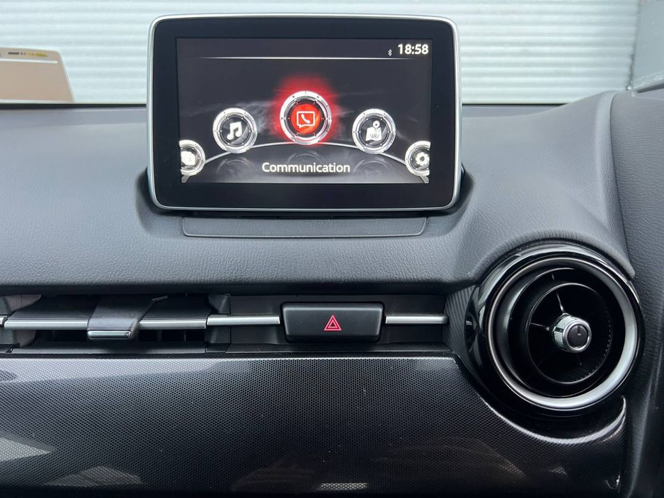 2016 Mazda Demio - image 7