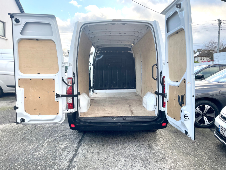 2023 Renault Master LM35 BUSINESS+ 2.3 BLUE DCI 135PS LWB €19,000