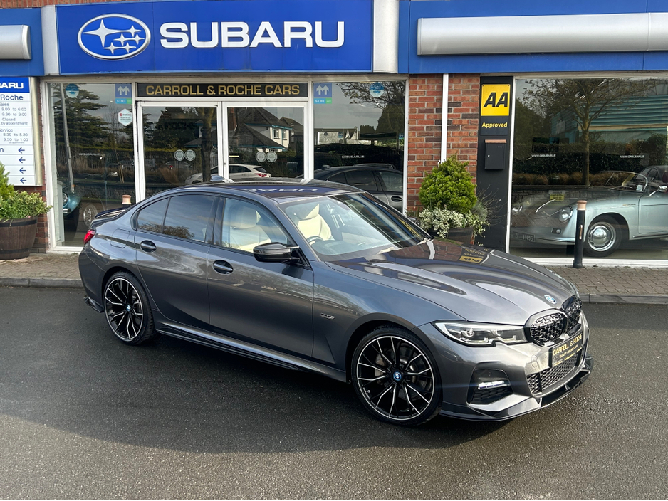 2021 BMW 3 Series - image 32