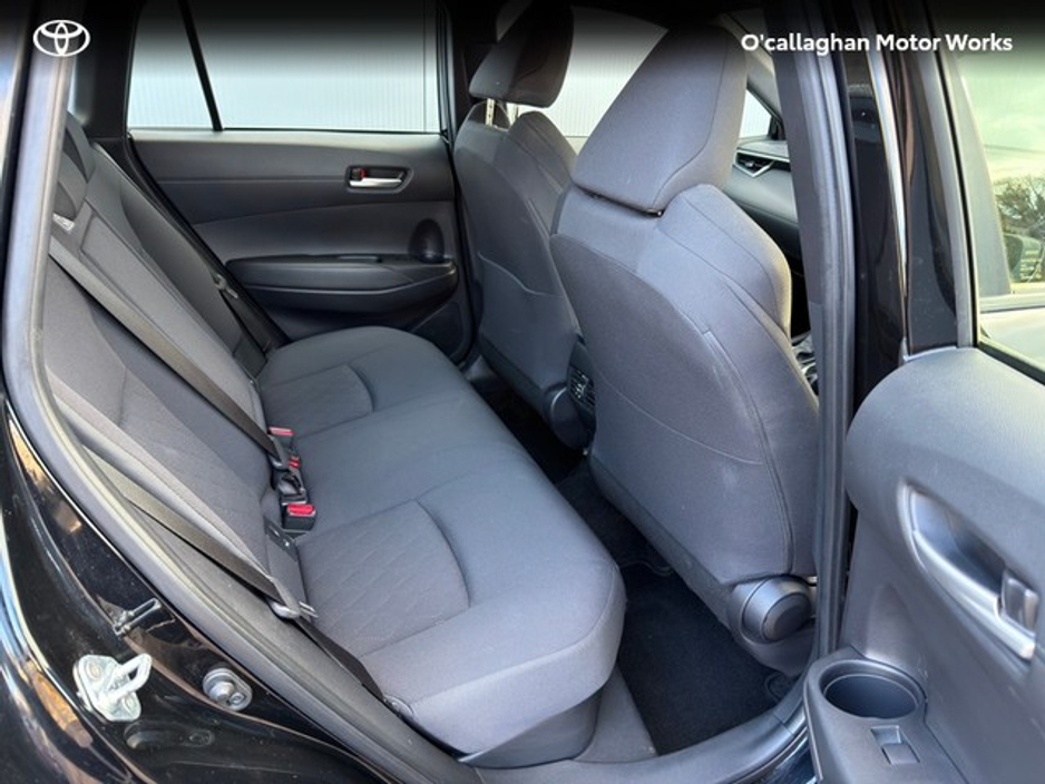 2023 Toyota Corolla Cross - image 8