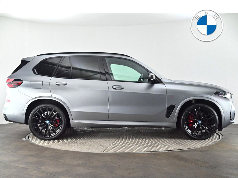 2025 BMW X5 xDrive50e M Sport €109,900