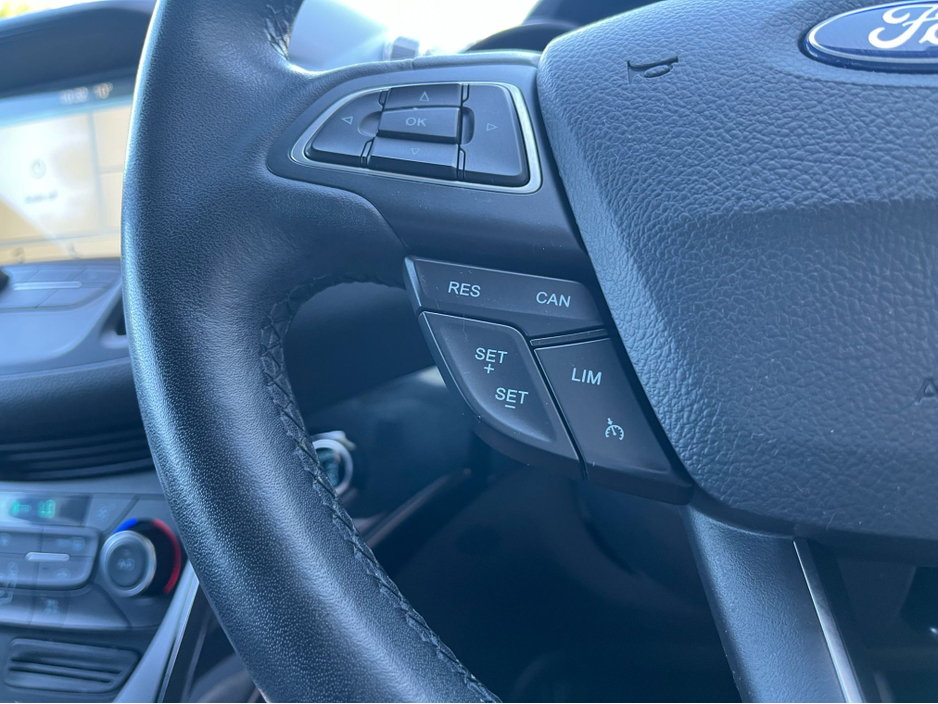 2018 Ford Kuga - image 10