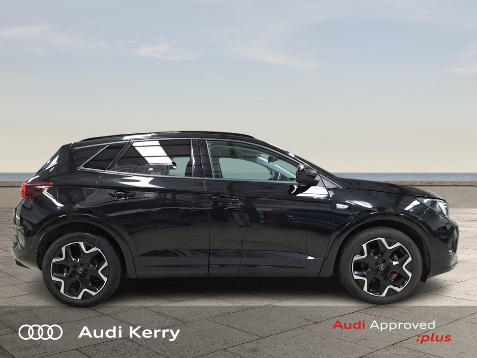 2024 Opel Grandland X - image 8