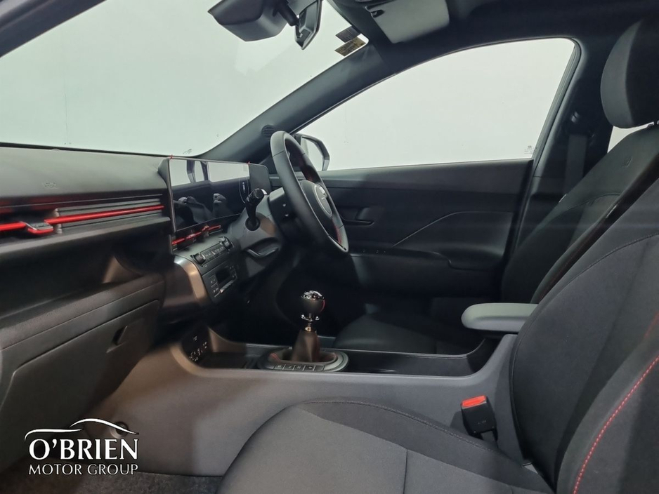 2025 Hyundai Kona - image 5